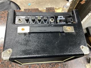 ASHDOWN ENGINEERING TOURBUS 15 BASS AMP